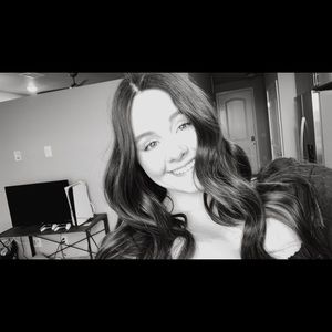 Meet your Posher, Brooke